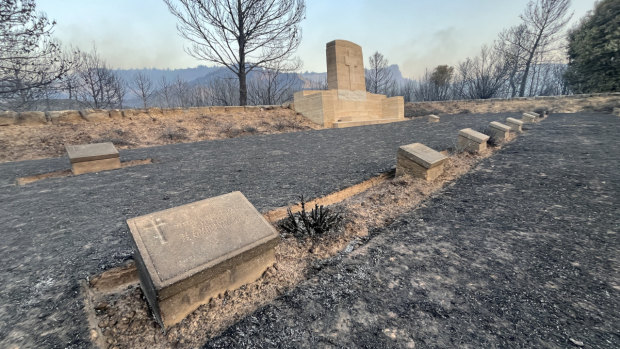 Wildfires across Turkey threaten Anzac graves on Gallipoli peninsula