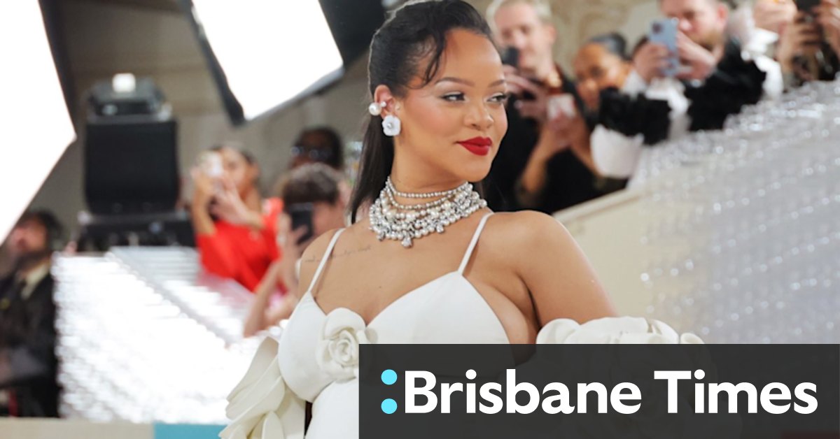 Rihanna wants a breast lift after babies – could it start a movement? - Vimarsana News