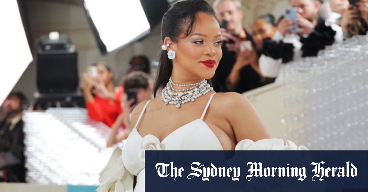 Rihanna wants a breast lift after babies – could it start a movement? - Vimarsana News
