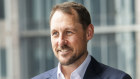 Clayton Utz is expanding its consulting business by hiring EY’s Doug Nixon. 