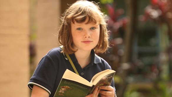 A number of strategies are required to help children learn to read.