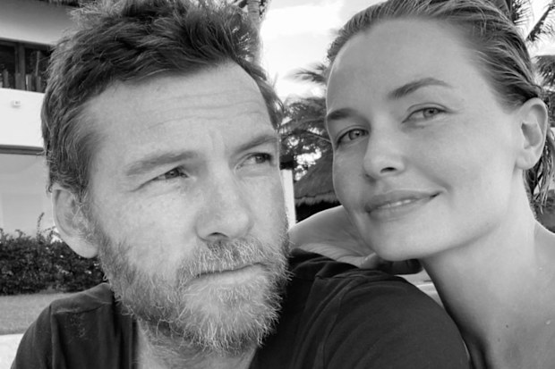 Lara Bingle, model, what happened, what is she doing now, Sam Worthington, selfie