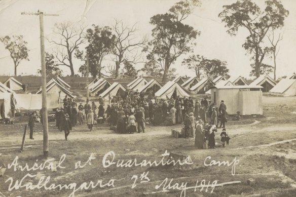 People arriving at a quarantine camp in May 1919.