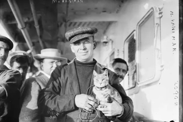 Melvin Vaniman and Kiddo, the first cat to (reluctantly) attempt an Atlantic crossing by airship.
