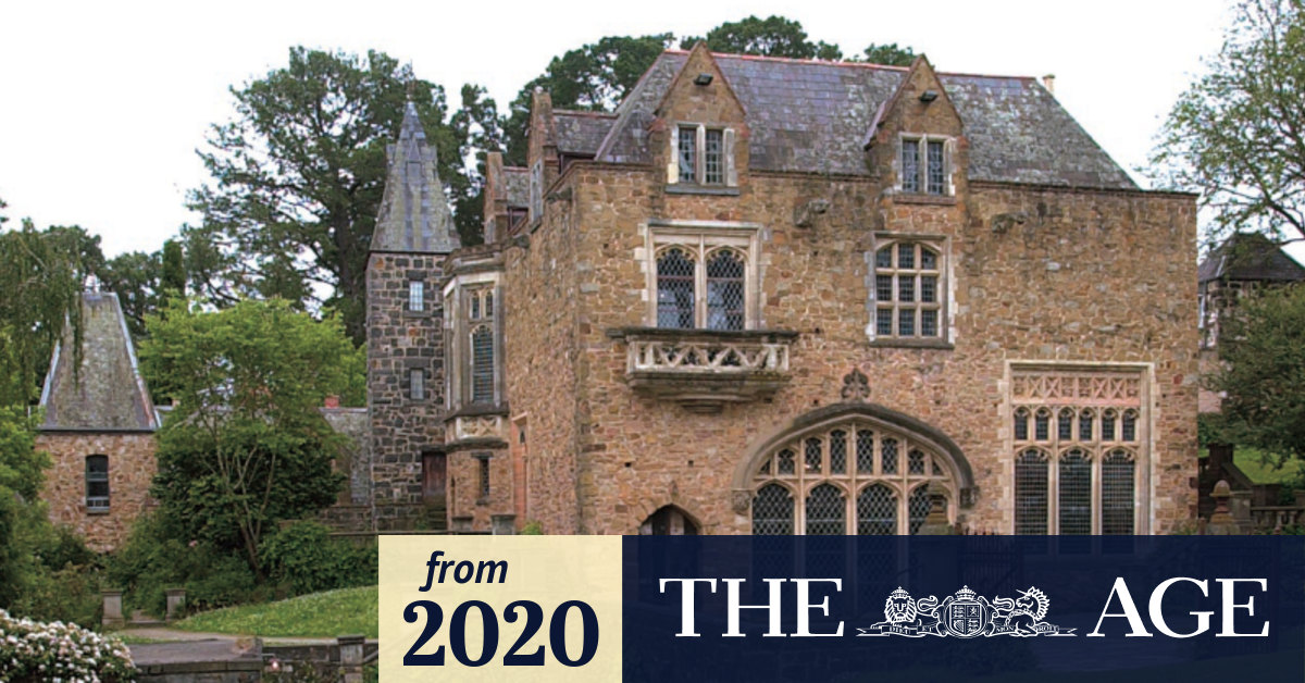 'Pulling apart the fabric of Montsalvat': Artist colony cuts family ties - The Age