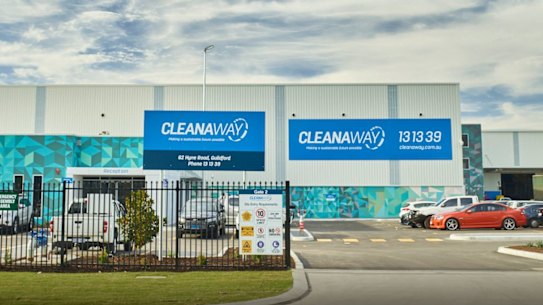 Cleanaway has launched a $2.5 billion takeover bid for the local assets of Suez.  