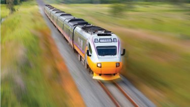 The federal government has pledged to create a fast rail link between Melbourne and Geelong. 