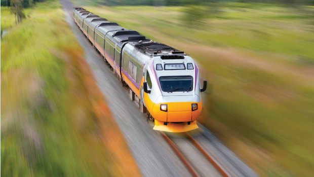 The federal government has pledged to create a fast rail link between Melbourne and Geelong. 