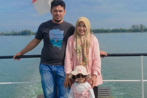 Resort manager Junardi Akhmad with his wife, Nazariah, and their three-year-old daughter, Sunrise Aprilia Khadijah.