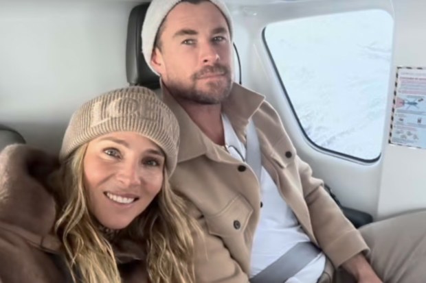 Elsa Pataky and Chris Hemsworth snow trip 2026.