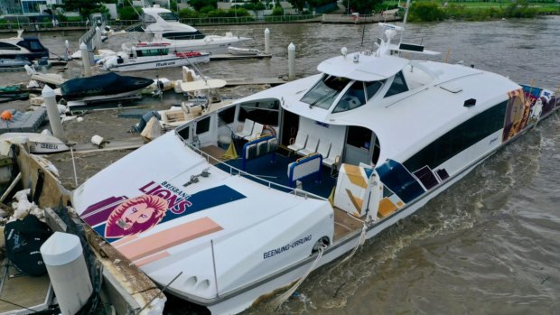 On Monday night CityCat Beenung-Urrung sunk in about 8m of water off Addison Quays in the Brisbane River at Bulimba. 