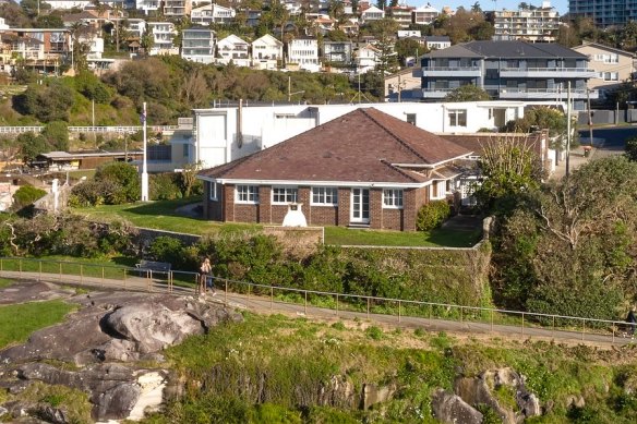 Lang Syne was built on the Tamarama headland almost a century ago.