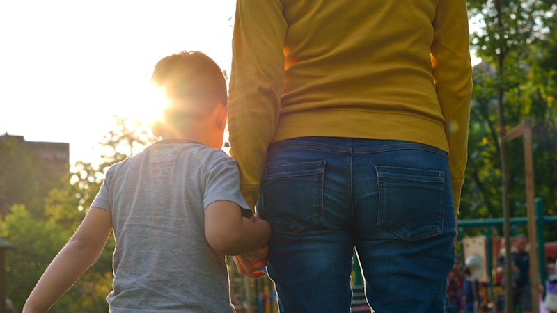 Pauline Braniff captures fleeting childhood moments in her latest essay (australia) — SMH