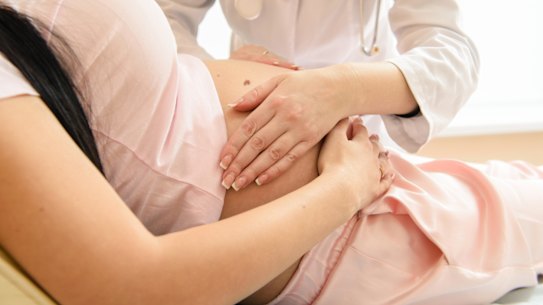 Medical experts argue the criteria for diagnosing gestational diabetes is too wide, and a different testing method should be used.