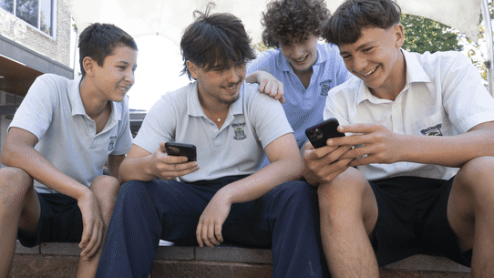 Sydney students react to social media ban.