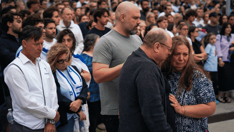 Bondi killer granted gun licence years after son was investigated by ASIO