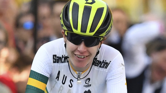 Champion cyclist urges more women to get on a bike