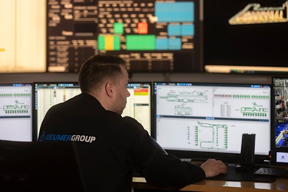 Um sistema de manuseio de bagagem do Beumer Group, com sede na Alemanha, que está construindo o novo sistema do Aeroporto de Melbourne.