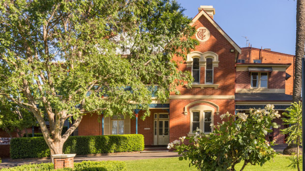 The principal of Calrossy Anglican School said he is open to a smartphone ban but said parents would have to be consulted.