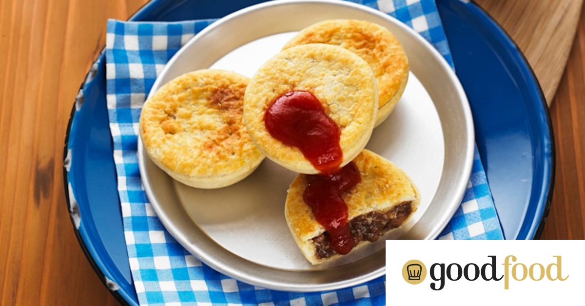 Footy finals 2023: 11 supermarket party pies ranked from gloopy to great - Vimarsana News