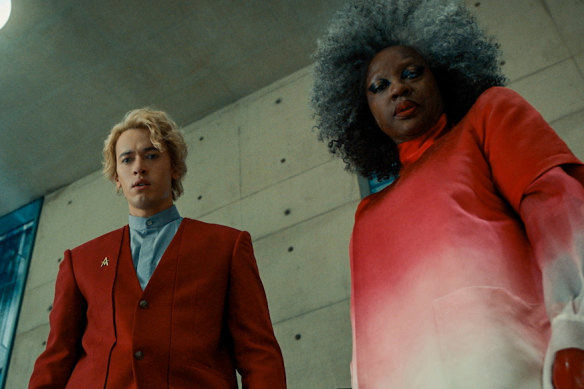 Coriolanus Snow (Tom Blyth) and the film’s chief villain Dr Volumnia Gaul (Viola Davis). 