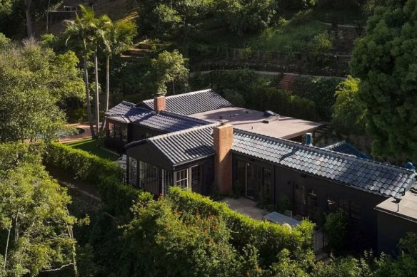 The property is located in the neighbourhood of Outpost Estates in the Hollywood Hills region of Los Angeles. 