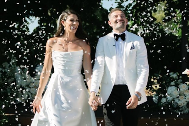 In a joint post on Instagram, Australian Olympian Stephanie Rice has revealed her wedding to Mark Lassey.