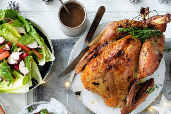 A turkey gravy will complete your Christmas feast. 