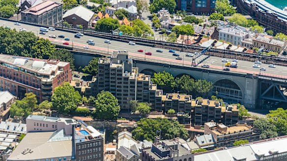 The NSW government wants to sell the Sirius building - considered one of the city's best examples of brutalist architecture. 