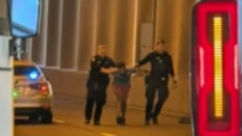 Man taken into custody in Clem 7 as another surrenders from rooftop