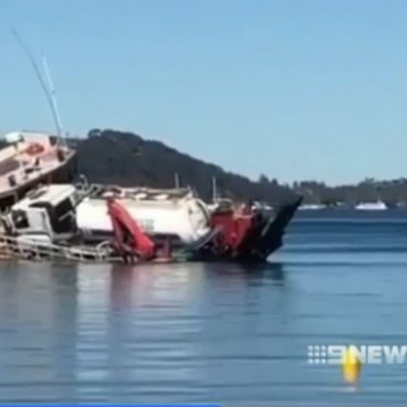 Pittwater Barge Carrying Sewage Capsizes At Great Mackerel