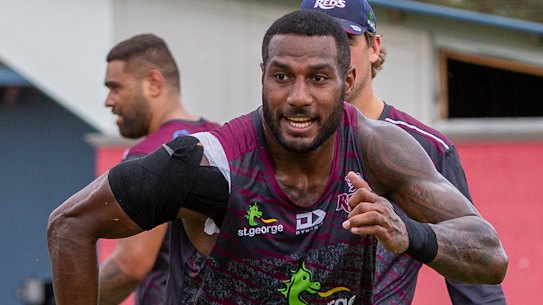 Suliasi Vunivalu training with Reds.