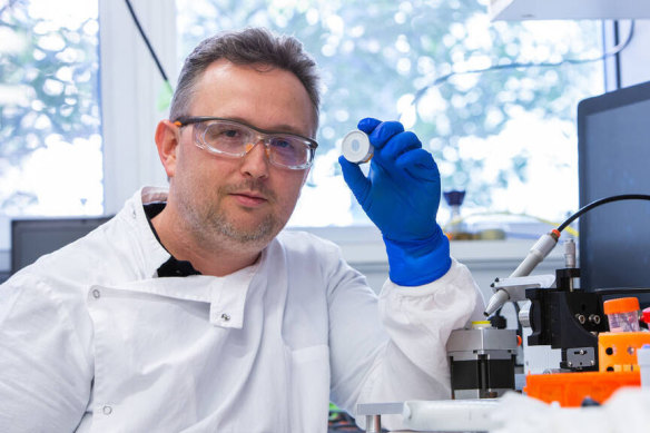 UQ’s Dr David Muller has been spearheading the clinical trials on the high-density microarray patch.
