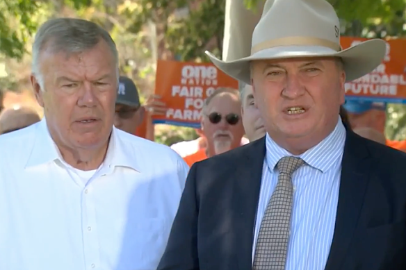 One Nation candidate David Farley (left) and party MP Barnaby Joyce following the candidate’s preselection. 