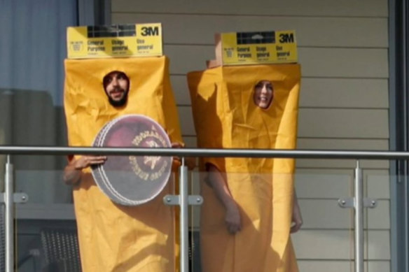 England fans turned up to Australia’s World Cup opener in 2019 dressed as sandpaper, targeting David Warner and Steve Smith.