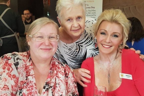 Carol-Anne Jones (left) with mother Isobel (centre) and sister Amanda Lawrie-Jones.