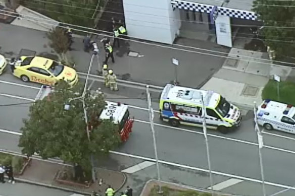 A car has slammed into Reservoir police station in Melbourne's north.
