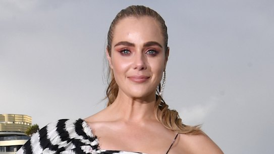 Jessica Marais pulls out of new Nine drama to 'focus on her health'