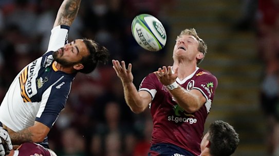 BRISBANE, AUSTRALIA - APRIL 10: Action during the round eight Super RugbyAU match between the Queensland Reds and the ACT Brumbies at Suncorp Stadium, on April 10, 2021, in Brisbane, Australia. (Photo by Regi Varghese/Getty Images)