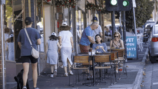 The suburb of Ivanhoe is colloquially known as “The Hoe”.