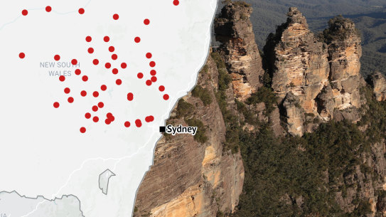 Composite image of map of at risk regions and The Three Sisters, Blue Mountains