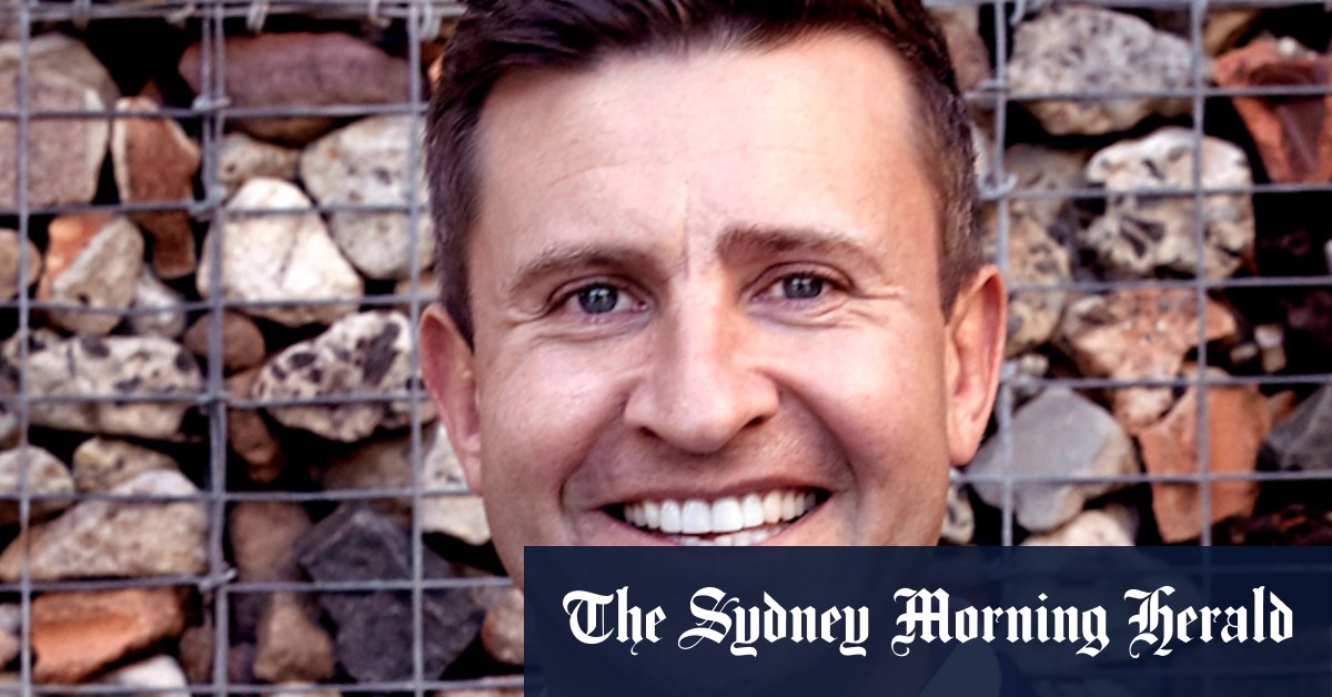 Sydney real estate agent received 'five-star' ratings before samurai sword attack - Vimarsana News