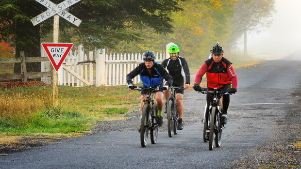 Bikes vs rail: Multimillion-dollar cycle tourism plan divides locals