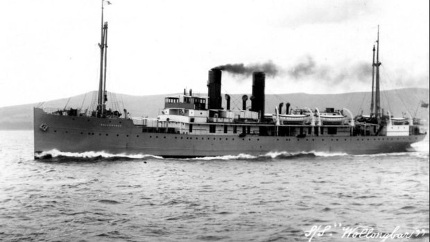The coastal freighter SS Wollongbar.