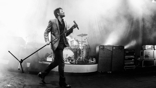 Bernard Fanning of Powderfinger performing at the band's final performance at the Riverstage in 2010.