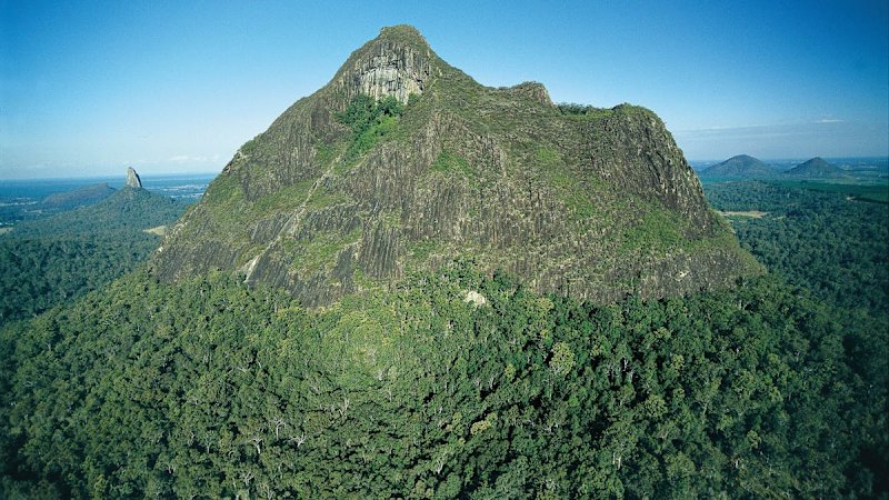Hiker found dead in Sunshine Coast hinterland