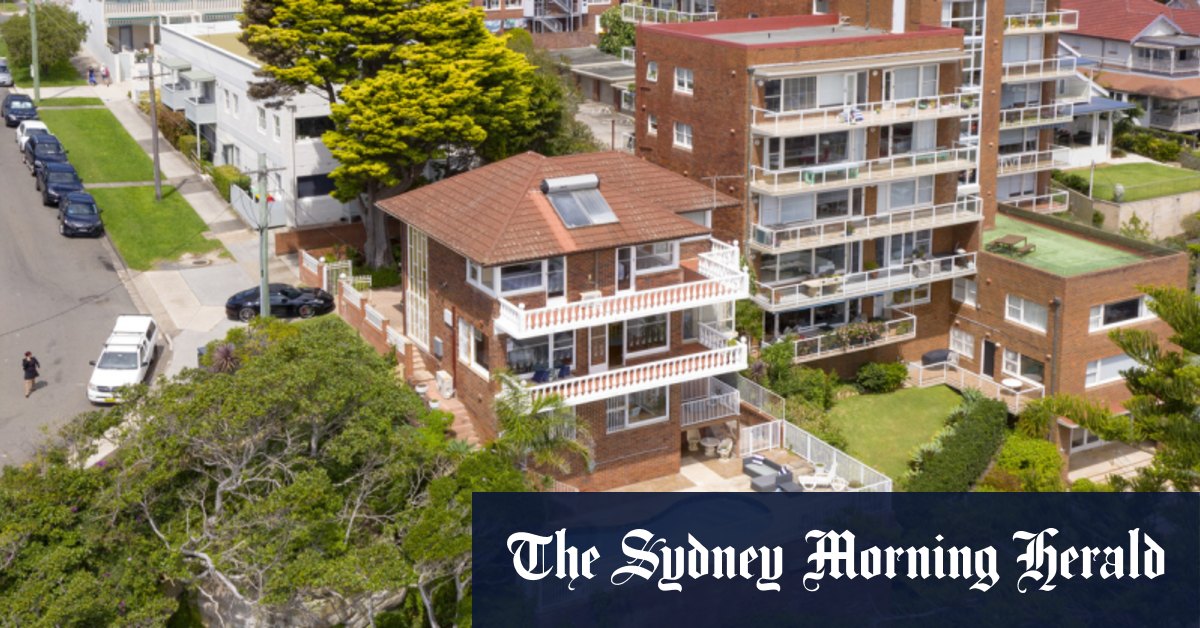 Sydney auctions Manly house bought by surgeon for 21.5 million