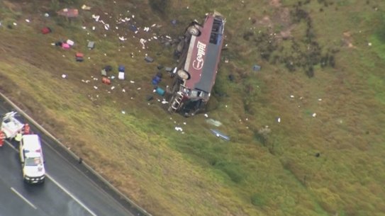 Thirty-three people, including 27 schoolgirls, have been taken to hospital after a school bus collided with a truck north-west of Melbourne. The crash took place on the Western Highway at Bacchus Marsh at about 3.15am.
