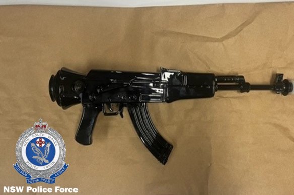 Police allegedly recovered this bong, shaped like an AK-47 assault rifle, from a car in Rouse Hill.