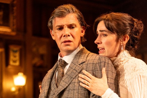 The play stars Toby Schmitz and 
Geraldine Hakewill as a late-19th century London couple grappling with seeming mental health issues.